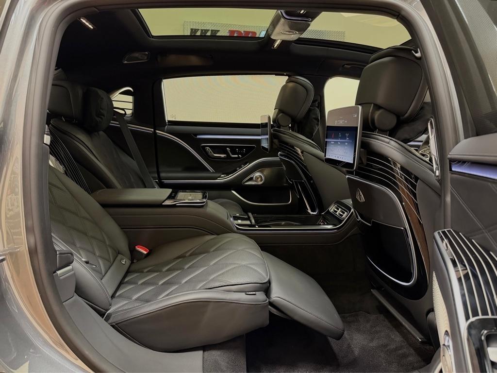 Mercedes-Benz S-Class Maybach S 580 4MATIC Sedan 2024