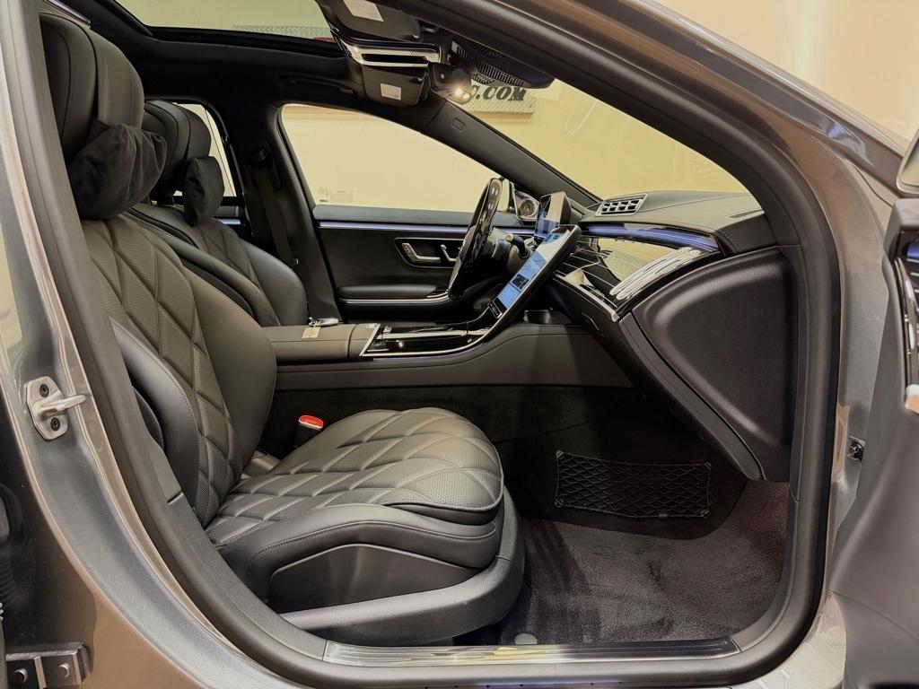 Mercedes-Benz S-Class Maybach S 580 4MATIC Sedan 2024