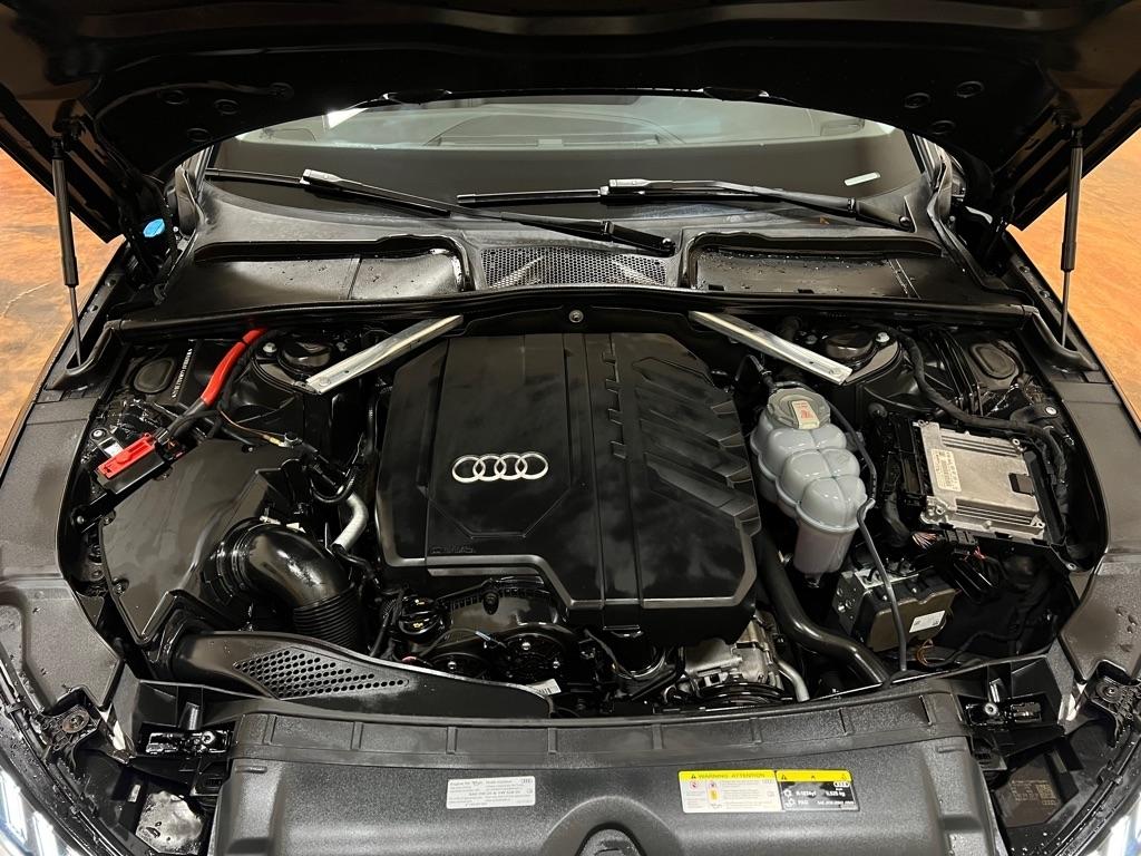 Audi A4 Sedan Premium Plus 40 TFSI quattro 2021