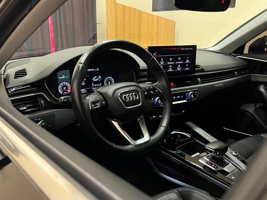 Audi A4 Sedan Premium Plus 40 TFSI quattro 2021