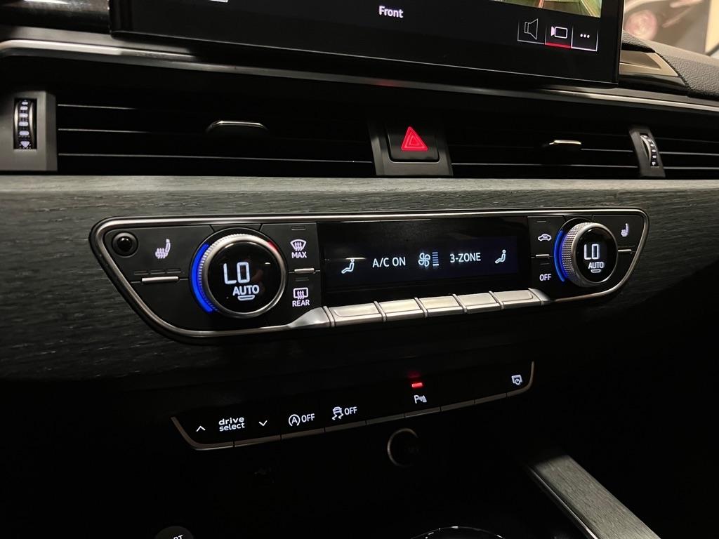 Audi A4 Sedan Premium Plus 40 TFSI quattro 2021