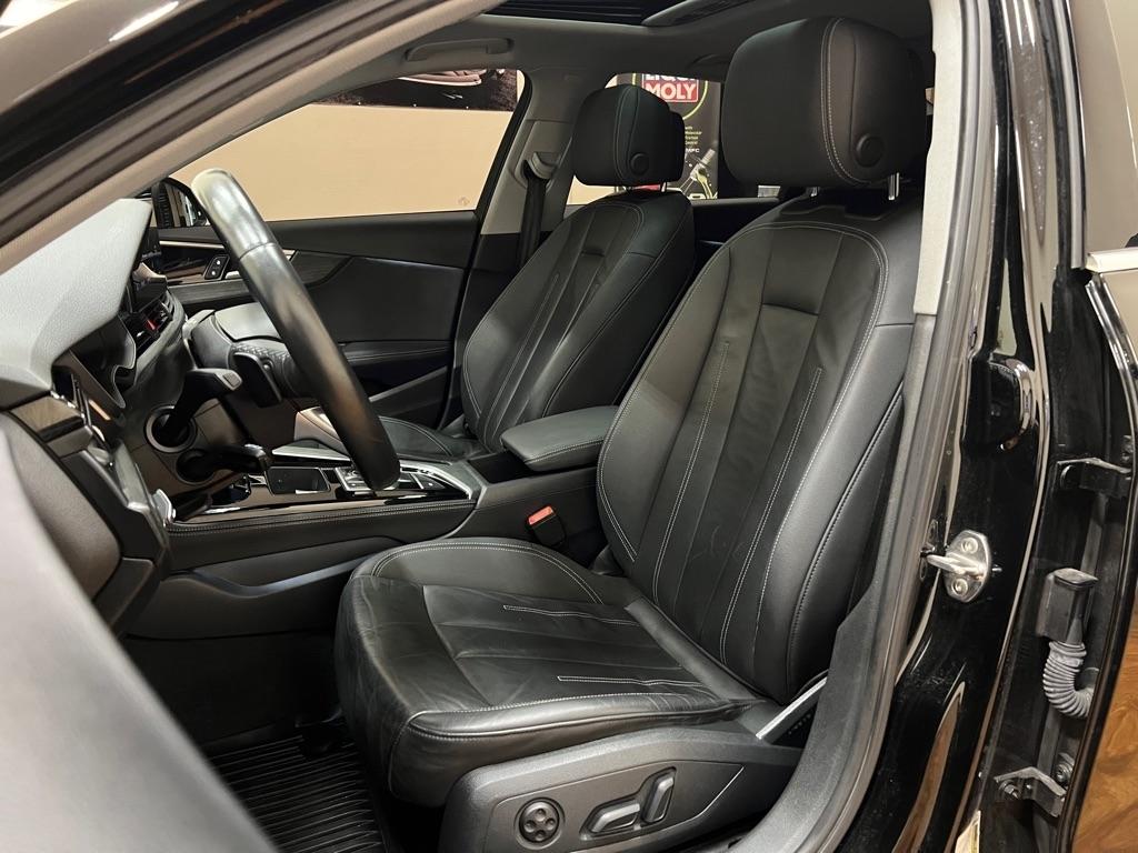 Audi A4 Sedan Premium Plus 40 TFSI quattro 2021