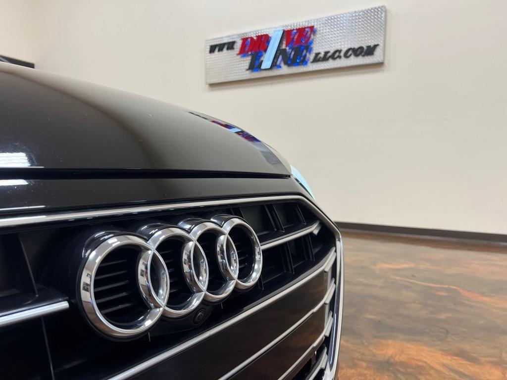 Audi A4 Sedan Premium Plus 40 TFSI quattro 2021