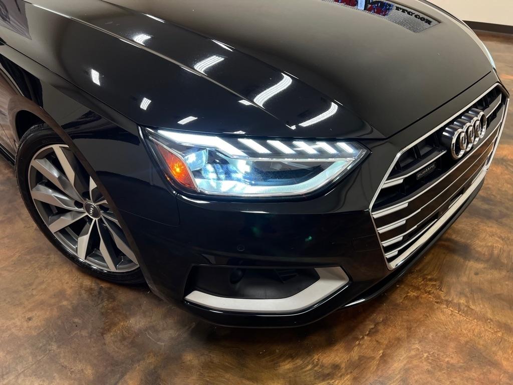 Audi A4 Sedan Premium Plus 40 TFSI quattro 2021