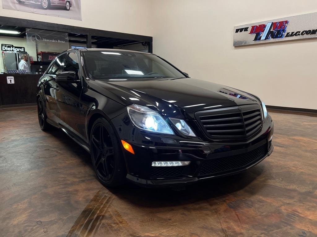 Mercedes-Benz E-Class 4dr Sdn E 63 AMG RWD 2011