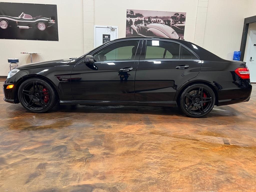 Mercedes-Benz E-Class 4dr Sdn E 63 AMG RWD 2011