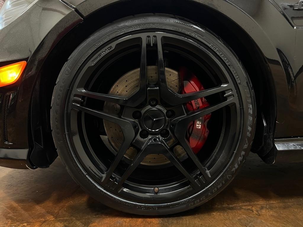 Mercedes-Benz E-Class 4dr Sdn E 63 AMG RWD 2011