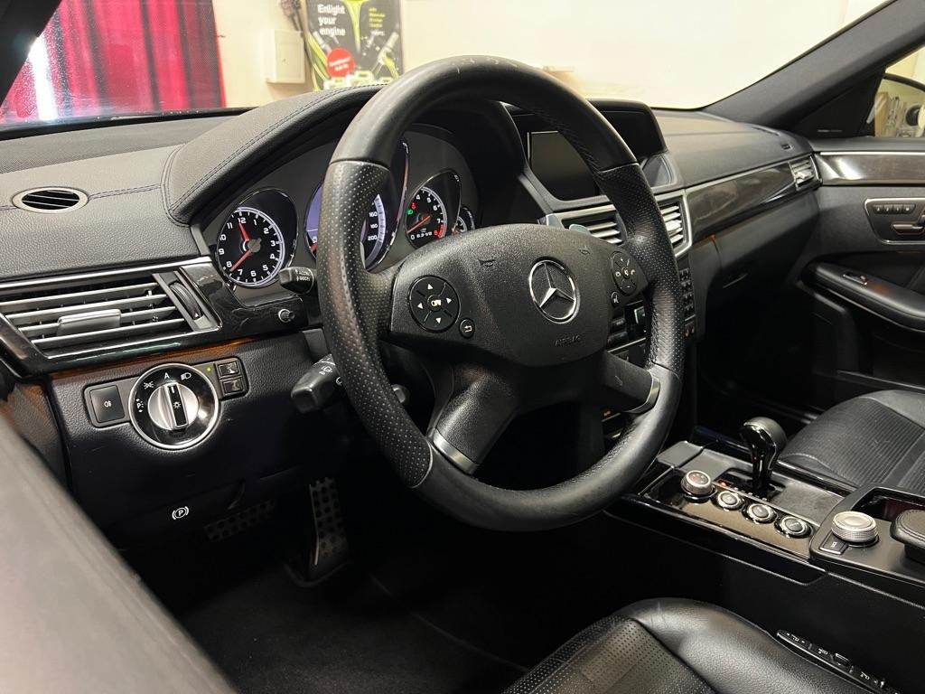 Mercedes-Benz E-Class 4dr Sdn E 63 AMG RWD 2011