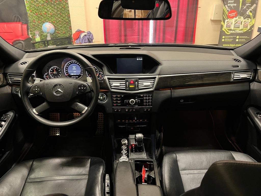 Mercedes-Benz E-Class 4dr Sdn E 63 AMG RWD 2011