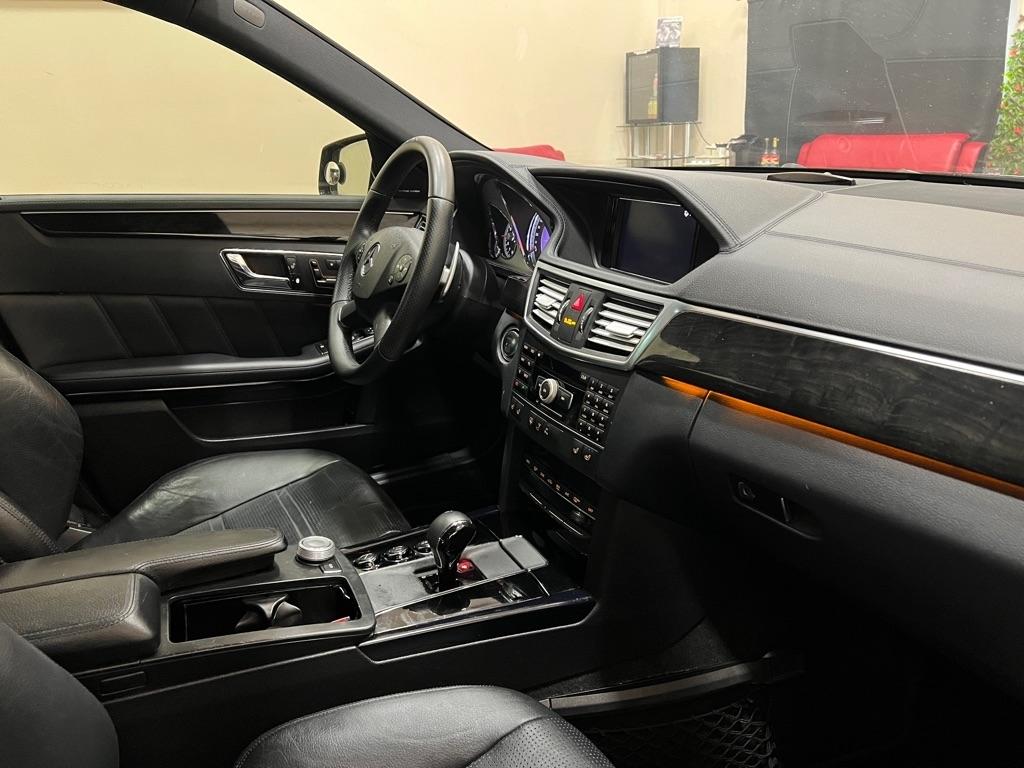 Mercedes-Benz E-Class 4dr Sdn E 63 AMG RWD 2011