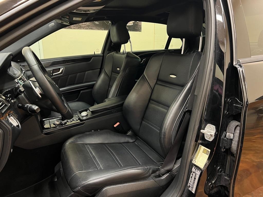 Mercedes-Benz E-Class 4dr Sdn E 63 AMG RWD 2011