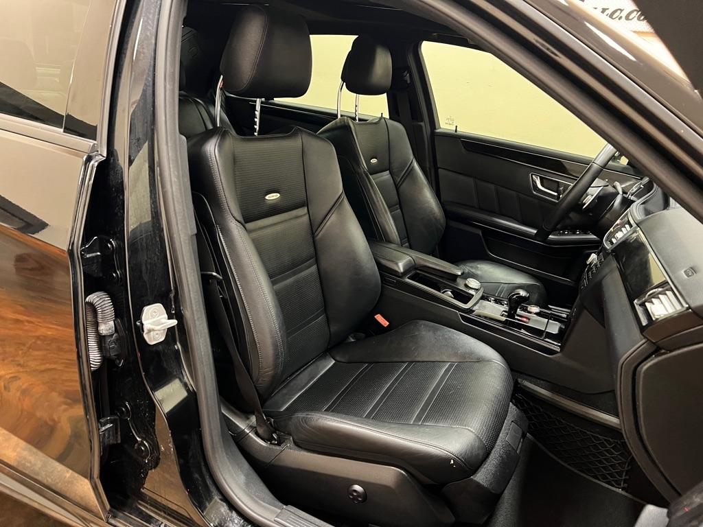 Mercedes-Benz E-Class 4dr Sdn E 63 AMG RWD 2011