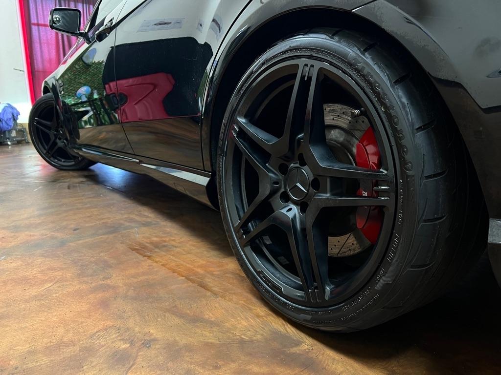 Mercedes-Benz E-Class 4dr Sdn E 63 AMG RWD 2011