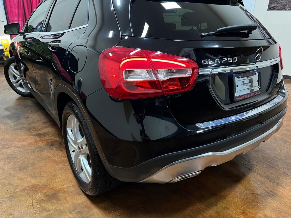 Mercedes-Benz GLA GLA 250 SUV 2020