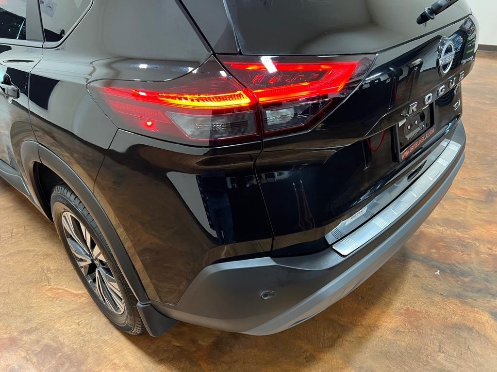 Nissan Rogue FWD SV 2023