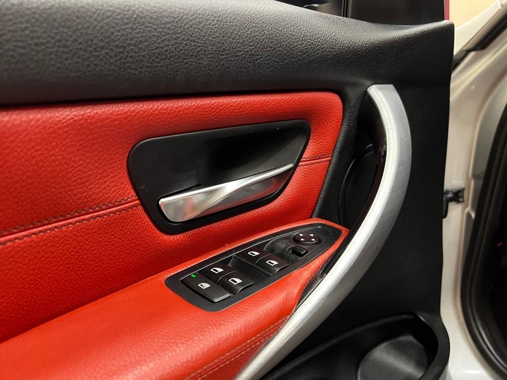 BMW 3 Series 4dr Sdn 320i xDrive AWD South Africa 2015