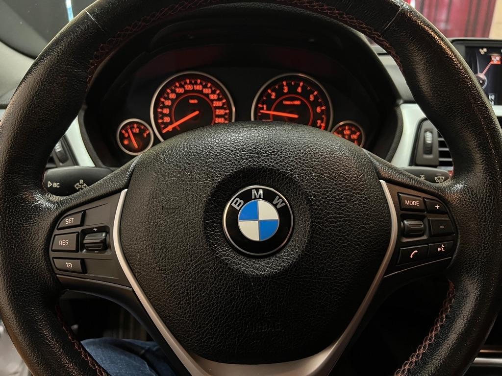 BMW 3 Series 4dr Sdn 320i xDrive AWD South Africa 2015