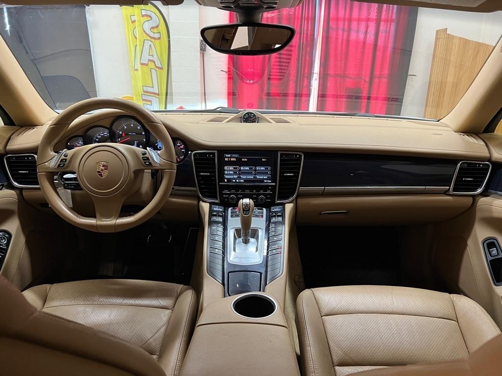 Porsche Panamera 4dr HB 2013