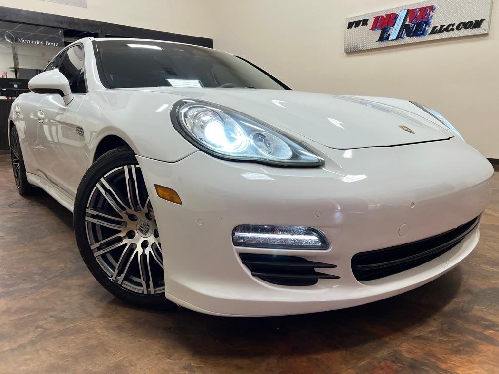 Porsche Panamera 4dr HB 2013
