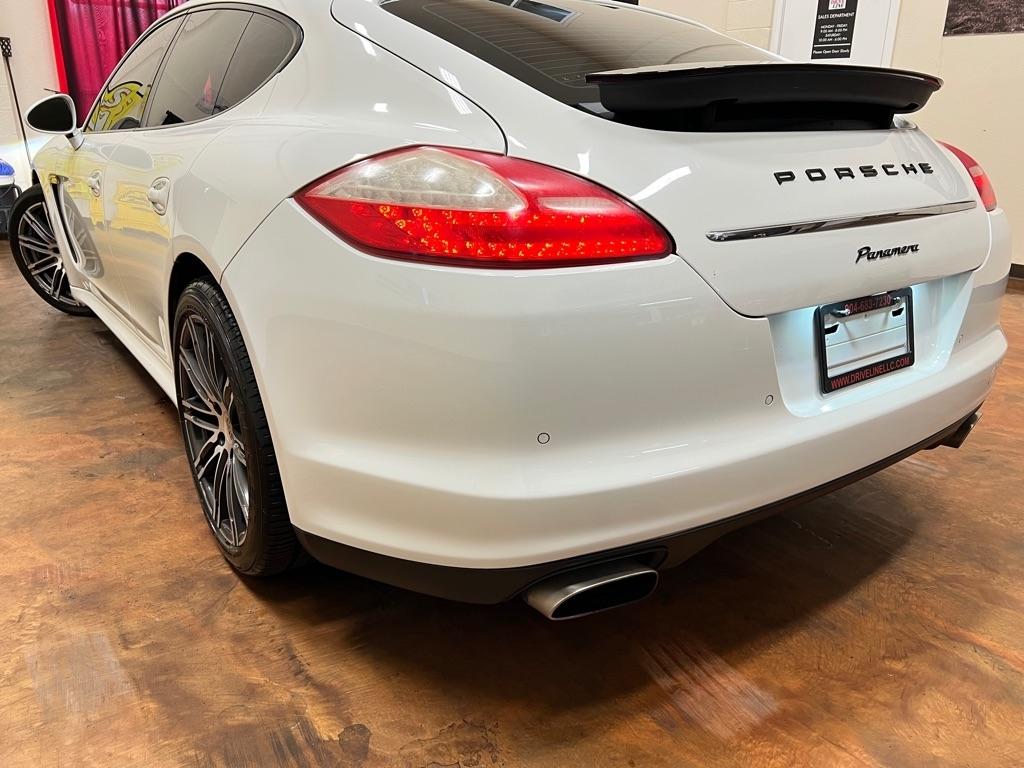 Porsche Panamera 4dr HB 2013