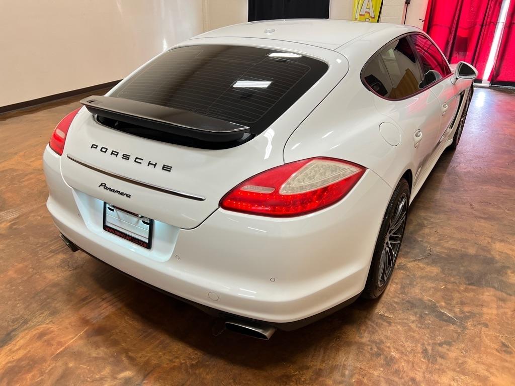 Porsche Panamera 4dr HB 2013