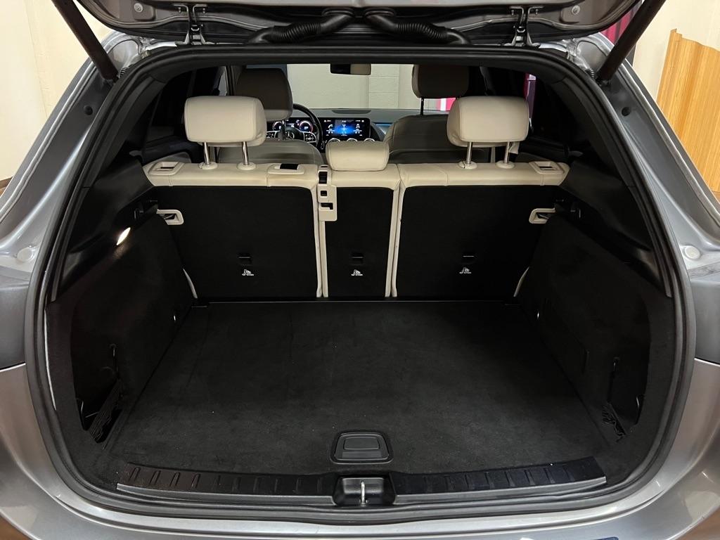 Mercedes-Benz GLA GLA 250 SUV 2021