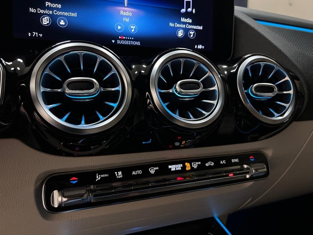 Mercedes-Benz GLA GLA 250 SUV 2021