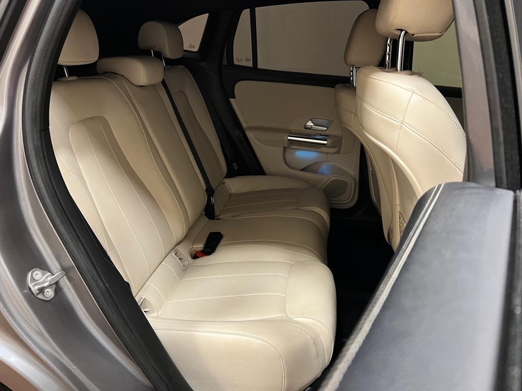 Mercedes-Benz GLA GLA 250 SUV 2021