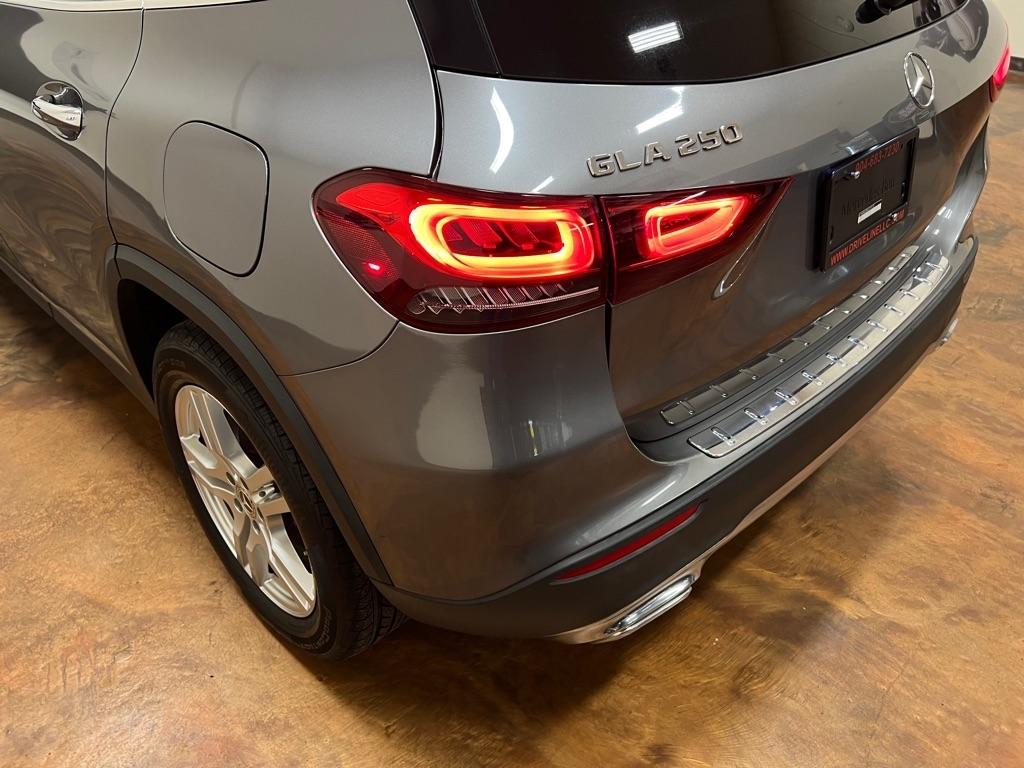 Mercedes-Benz GLA GLA 250 SUV 2021