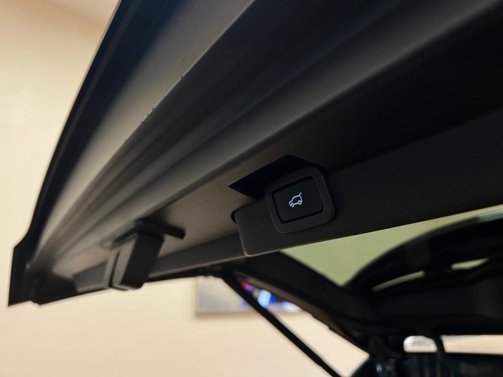 Land Rover Discovery SE V6 Supercharged 2018