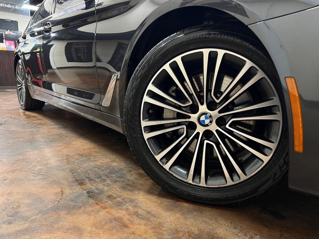 BMW 5 Series 530i Sedan 2018