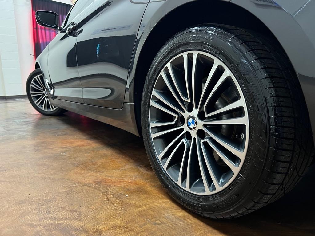 BMW 5 Series 530i Sedan 2018