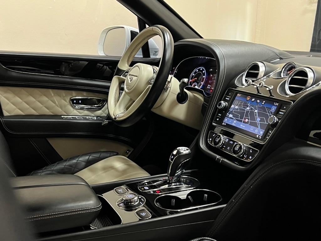 Bentley Bentayga V8 AWD 2019