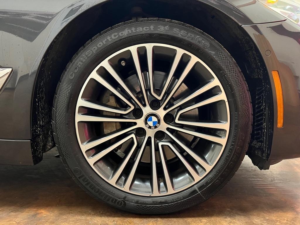BMW 5 Series 540i xDrive Sedan 2019
