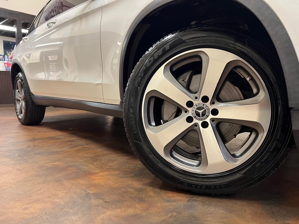 Mercedes-Benz GLC GLC 300 SUV 2017