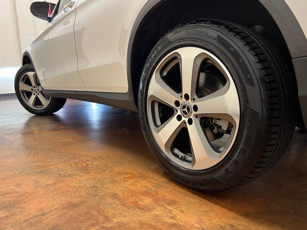 Mercedes-Benz GLC GLC 300 SUV 2017