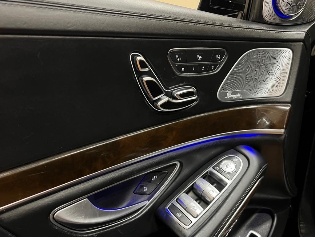 Mercedes-Benz S-Class 4dr Sdn Maybach S 600 RWD 2016