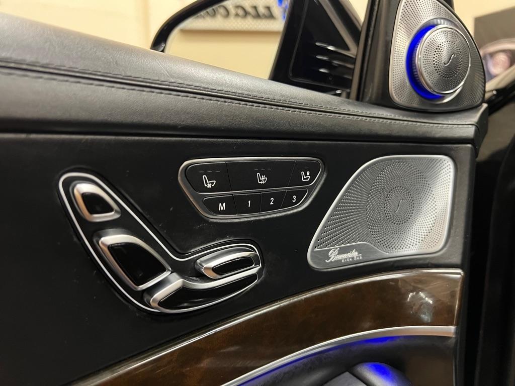 Mercedes-Benz S-Class 4dr Sdn Maybach S 600 RWD 2016