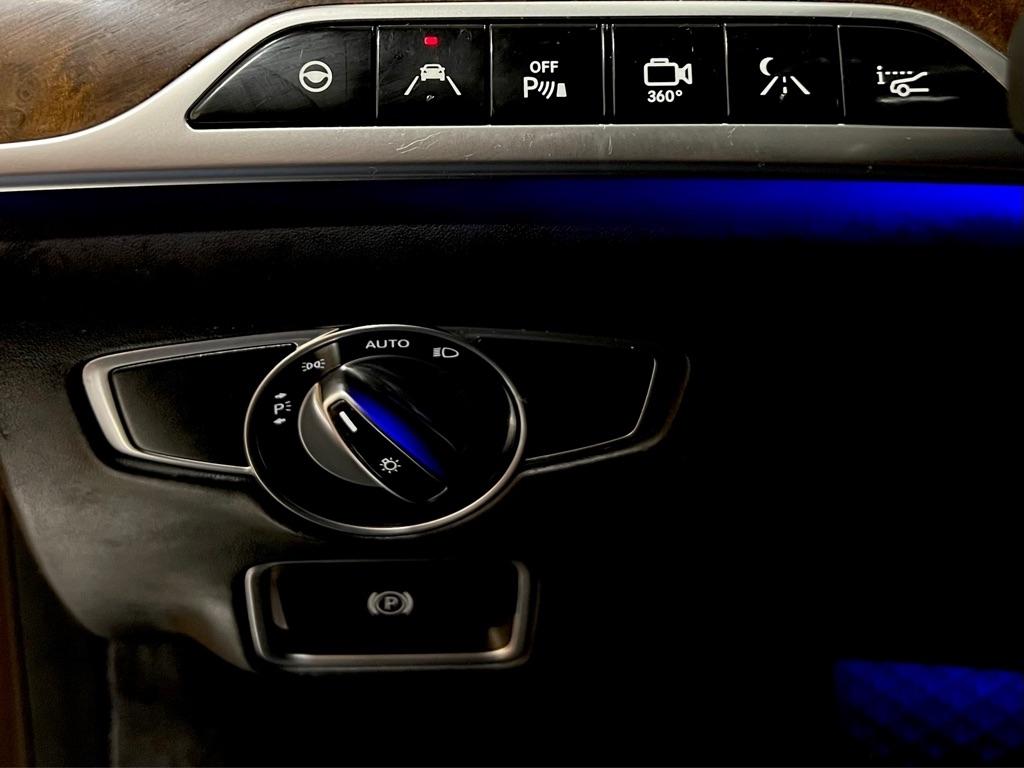 Mercedes-Benz S-Class 4dr Sdn Maybach S 600 RWD 2016