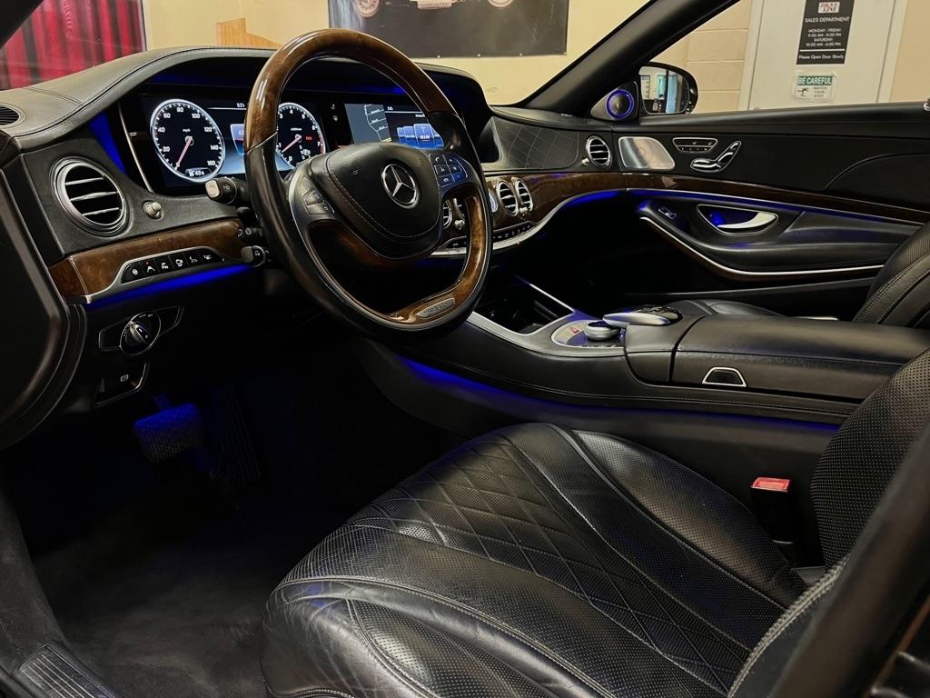 Mercedes-Benz S-Class 4dr Sdn Maybach S 600 RWD 2016