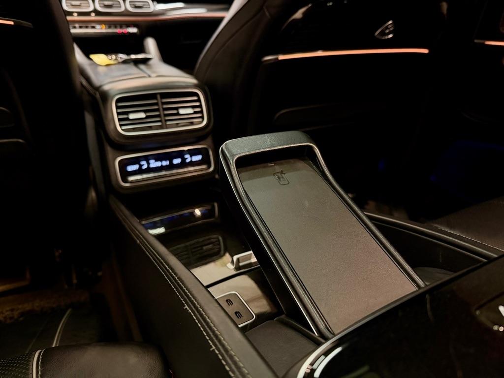 Mercedes-Benz GLS Maybach GLS 600 4MATIC SUV 2023