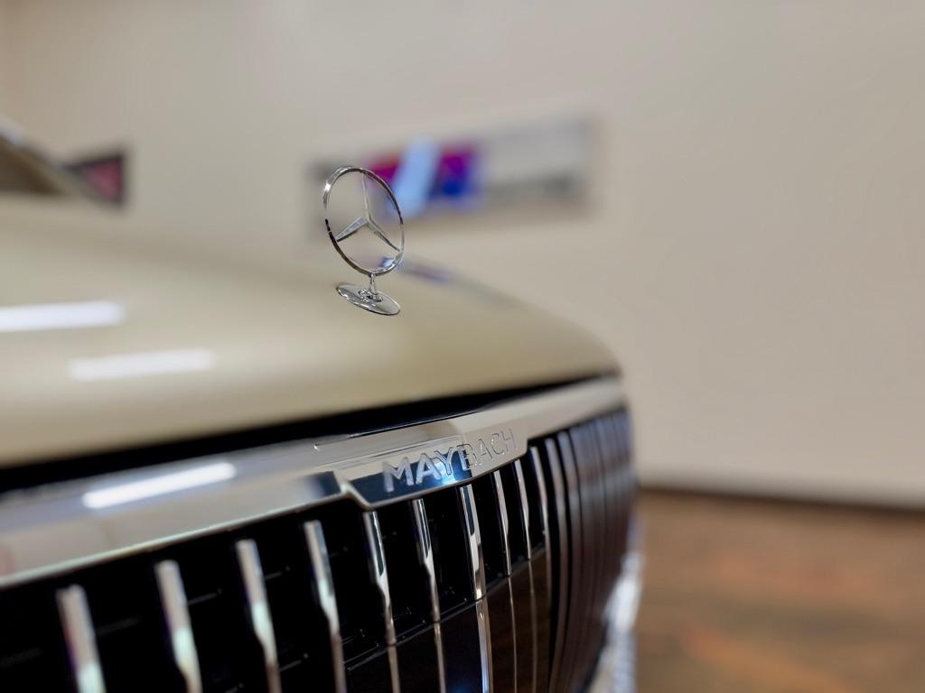 Mercedes-Benz GLS Maybach GLS 600 4MATIC SUV 2023