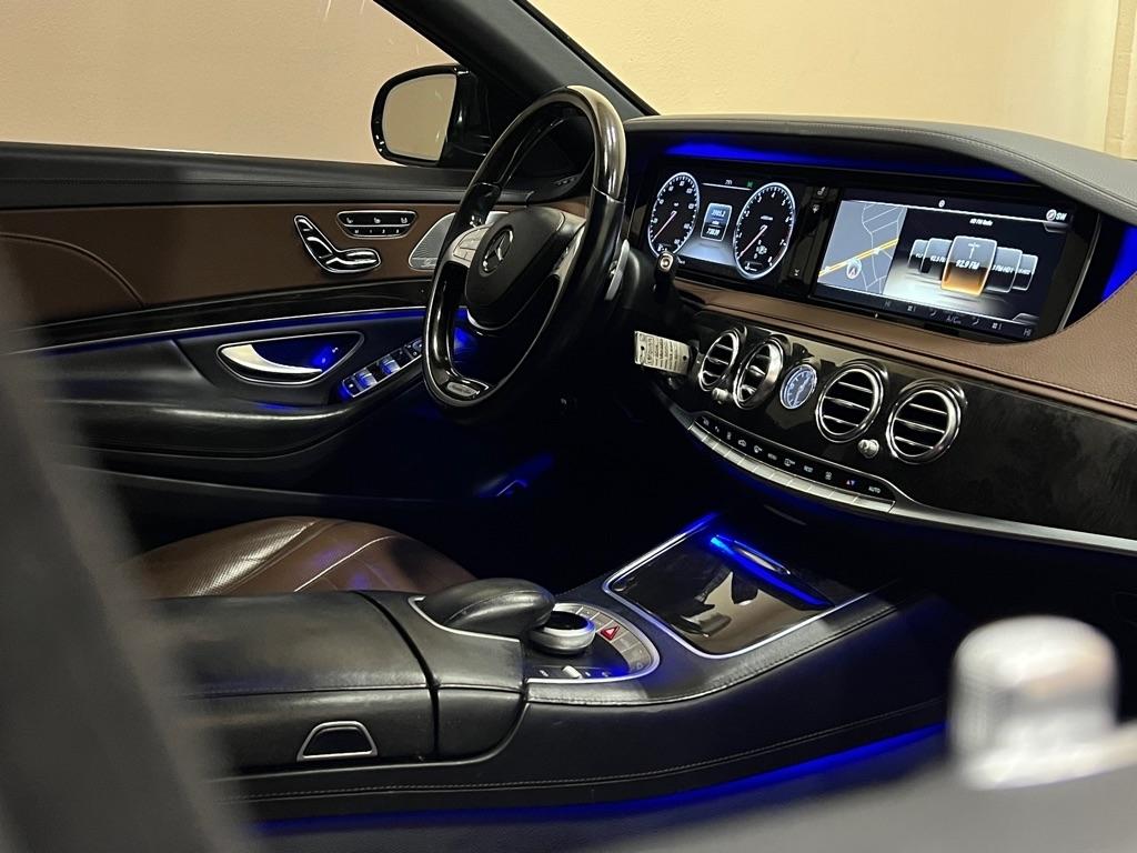 Mercedes-Benz S-Class 4dr Sdn S 550 4MATIC 2014