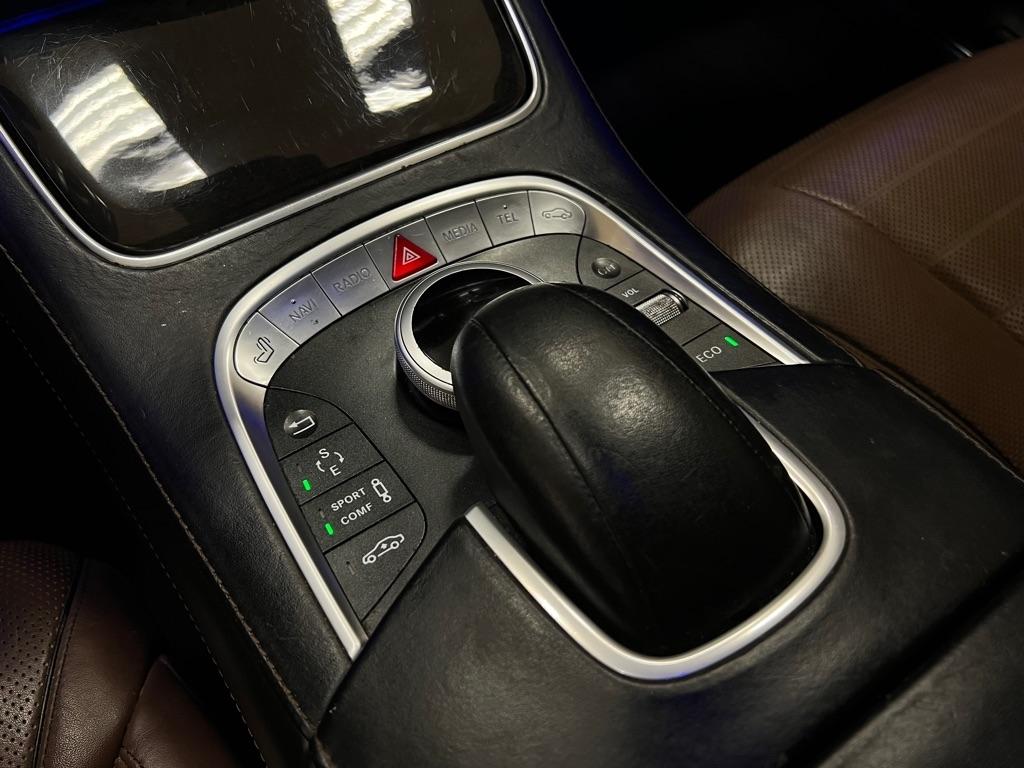 Mercedes-Benz S-Class 4dr Sdn S 550 4MATIC 2014