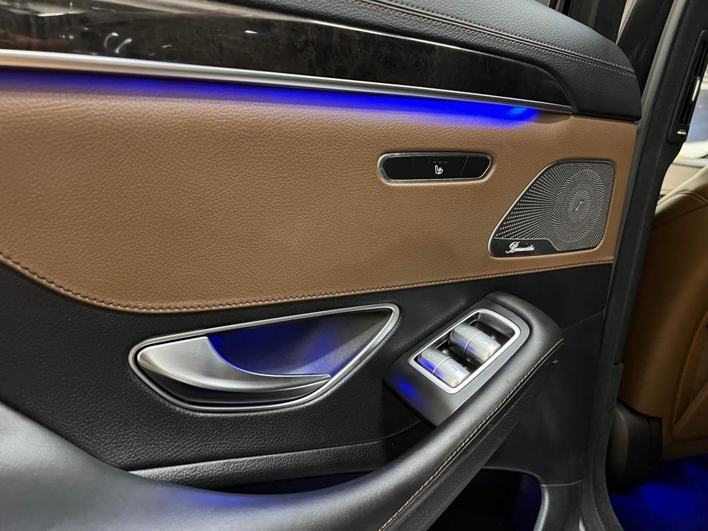 Mercedes-Benz S-Class 4dr Sdn S 550 4MATIC 2014