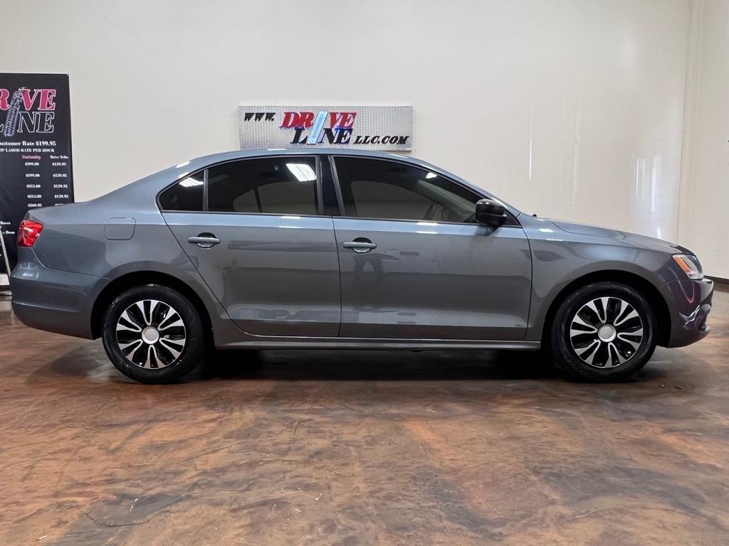 Volkswagen Jetta Sedan 4dr Auto S 2014