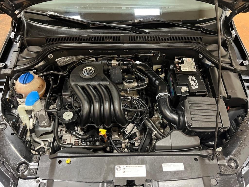 Volkswagen Jetta Sedan 4dr Auto S 2014