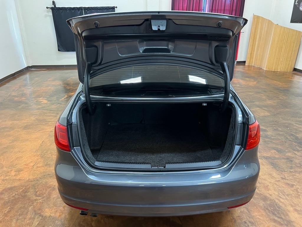 Volkswagen Jetta Sedan 4dr Auto S 2014