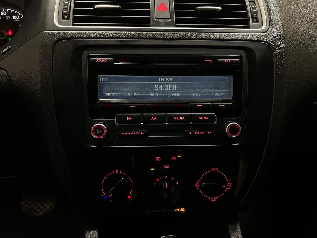 Volkswagen Jetta Sedan 4dr Auto S 2014