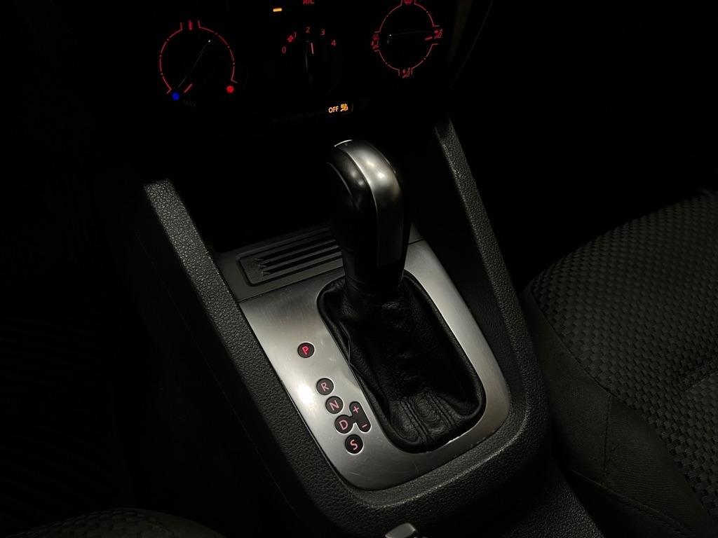 Volkswagen Jetta Sedan 4dr Auto S 2014